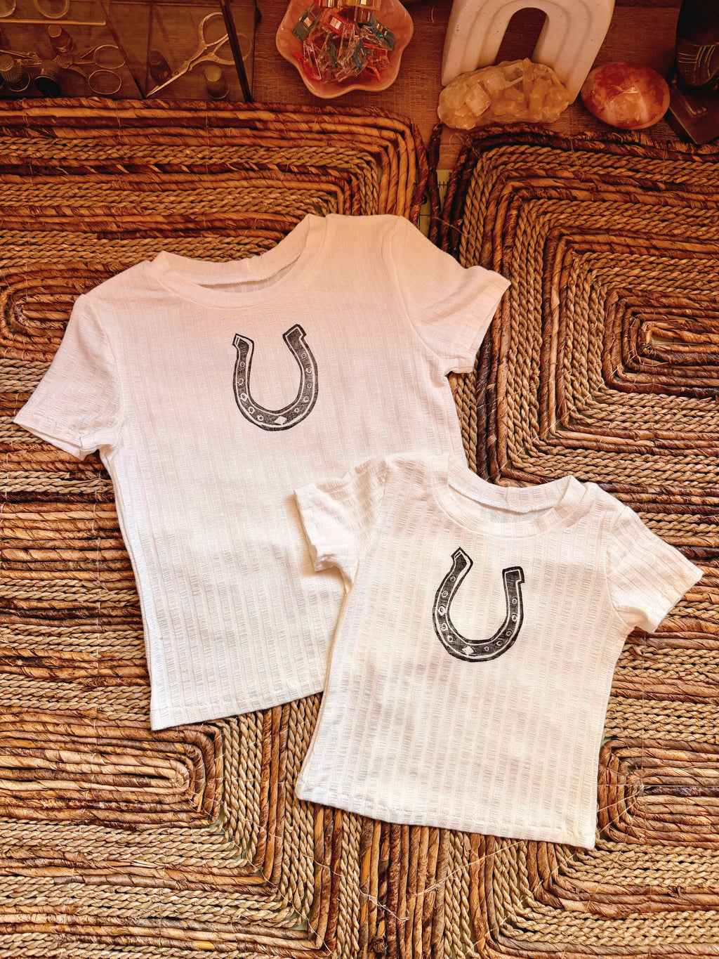 Horseshoe stamped Willow tee + Audrey shorts (BIG KIDS)