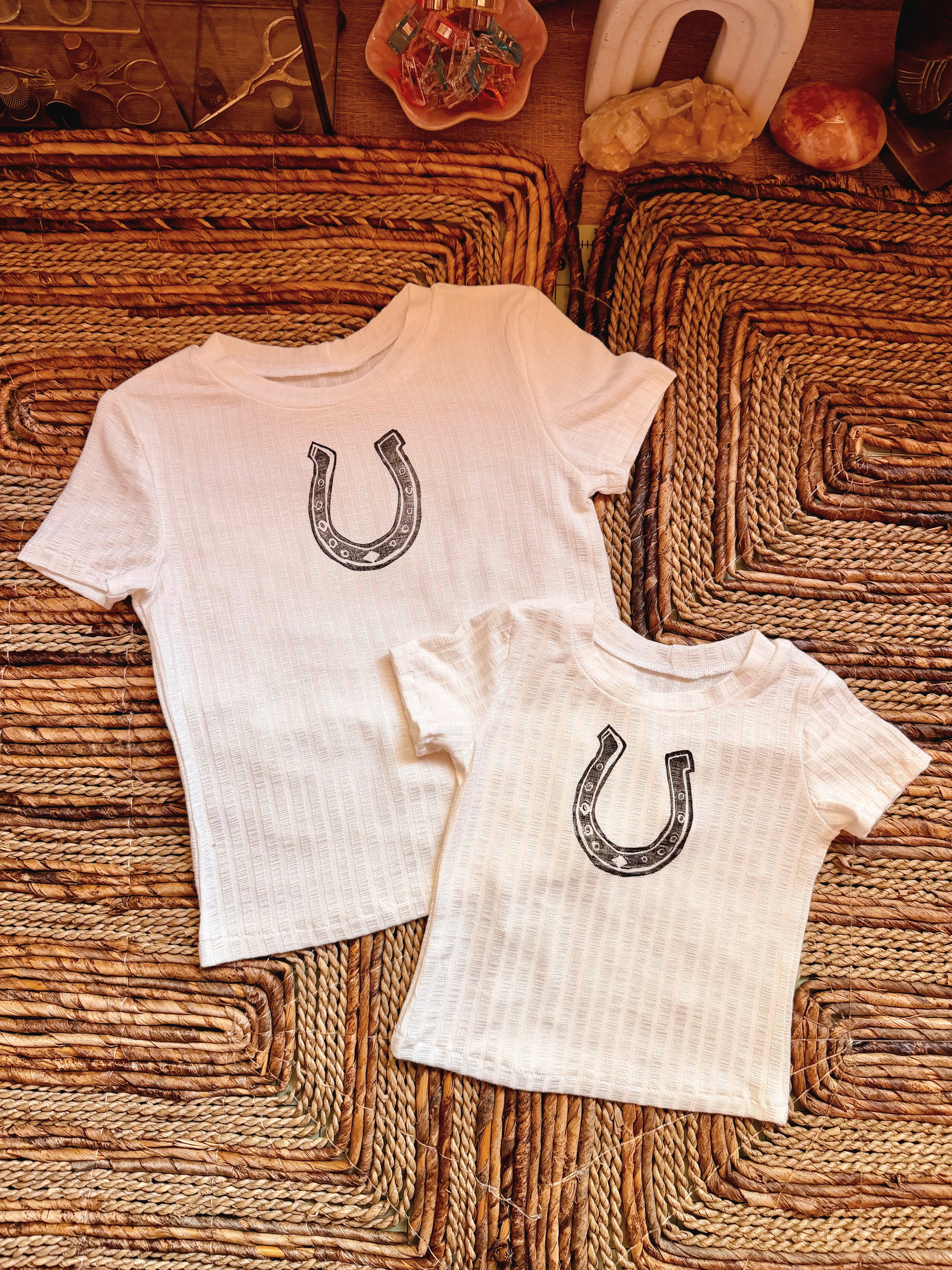 Horseshoe stamped Willow tee + Audrey shorts (BIG KIDS)